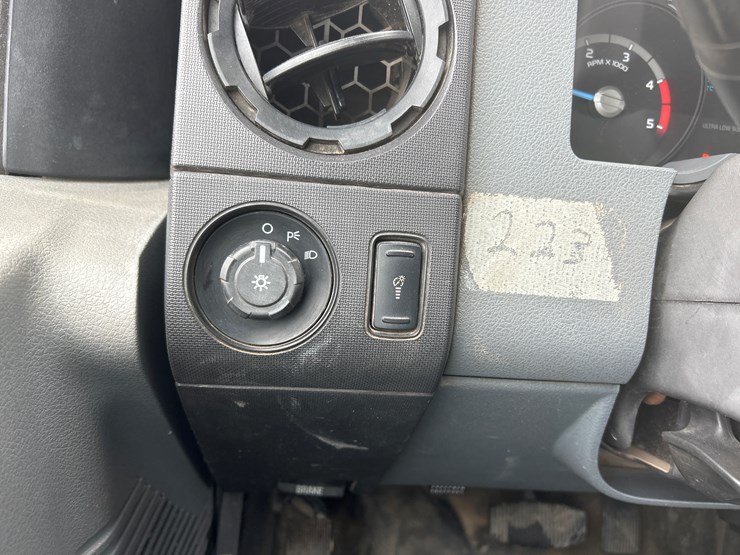 2014-ford-f250-image-54