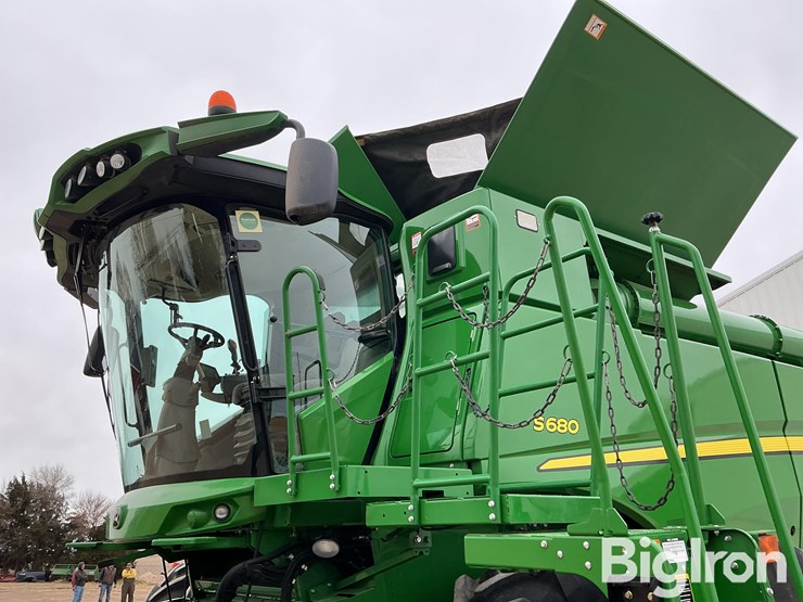 2015-john-deere-s680-image-19