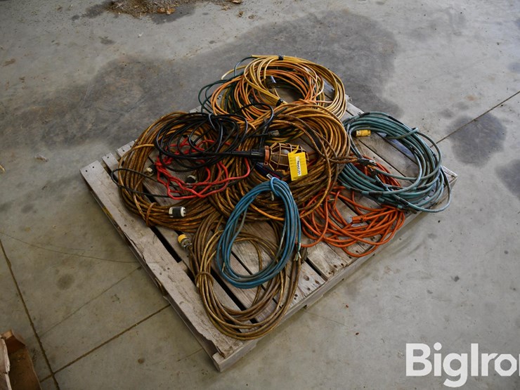 pallet-of-electric-cords-image-5