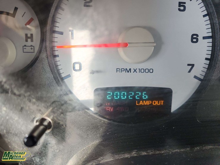 2004-dodge-ram-1500-image-15