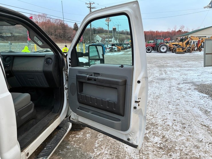 2015-ford-f250-image-16