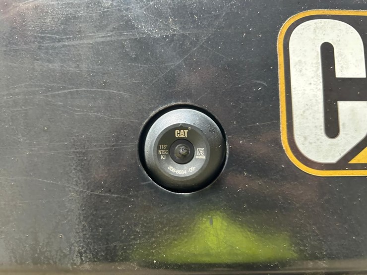 2020-caterpillar-259d3-image-19