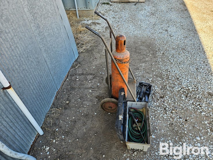 torch-tanks,-hose-&-regulators-image-3