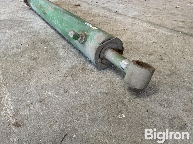 john-deere-cylinder-image-9