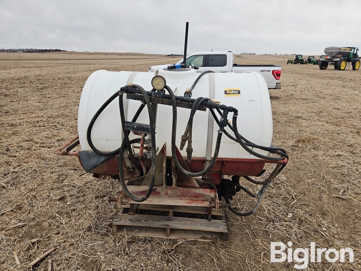 300-gallon-3-pt-sprayer-image-2