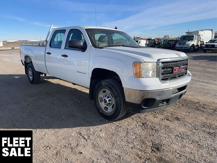 2013-gmc-sierra-2500hd-image-2