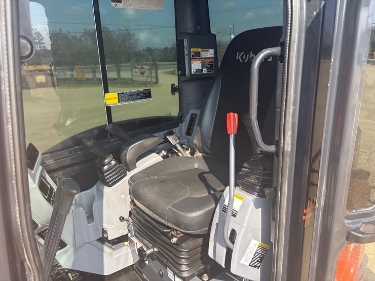2016-kubota-kx040-image-16