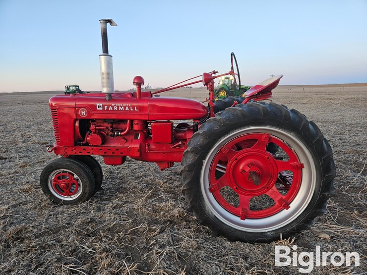 1940-farmall-h-2wd-tractor-image-8