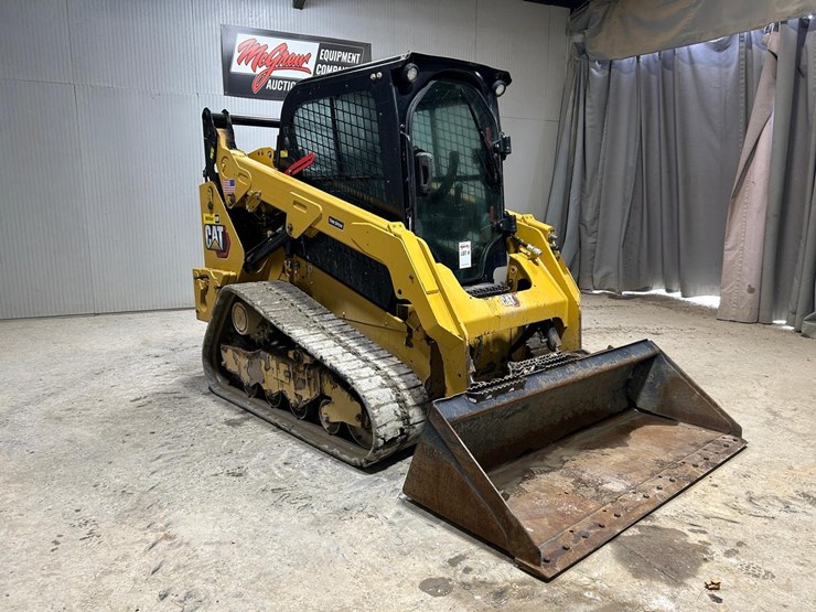 2020-caterpillar-259d3-image-36