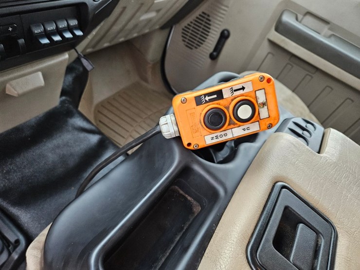 2008-ford-f350-image-34