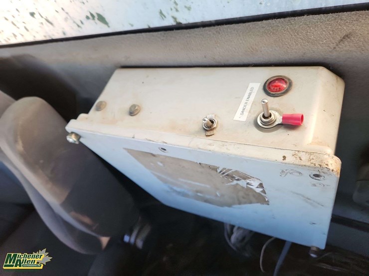 2009-international-workstar-7500-image-15