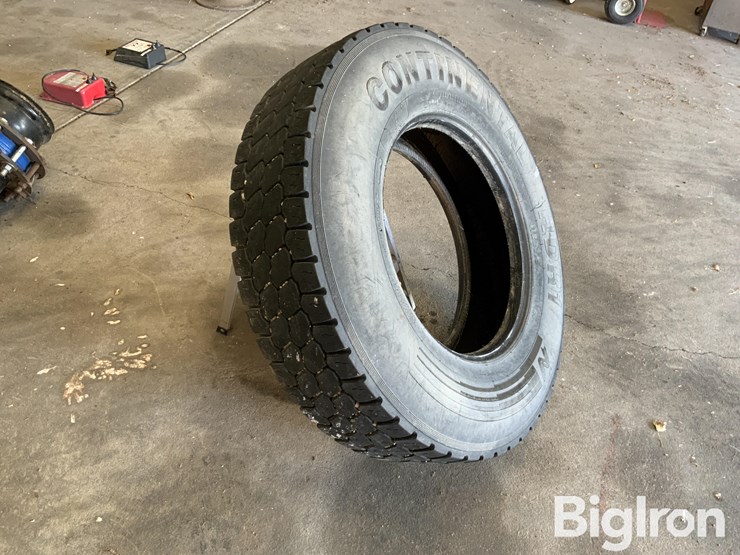 continental-11r22.5-tire-image-3