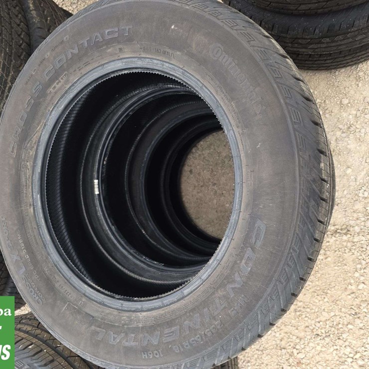 Set of 4 Continental Cross Contact 235/65/18