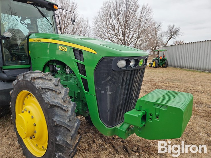 2009-john-deere-8230-image-15