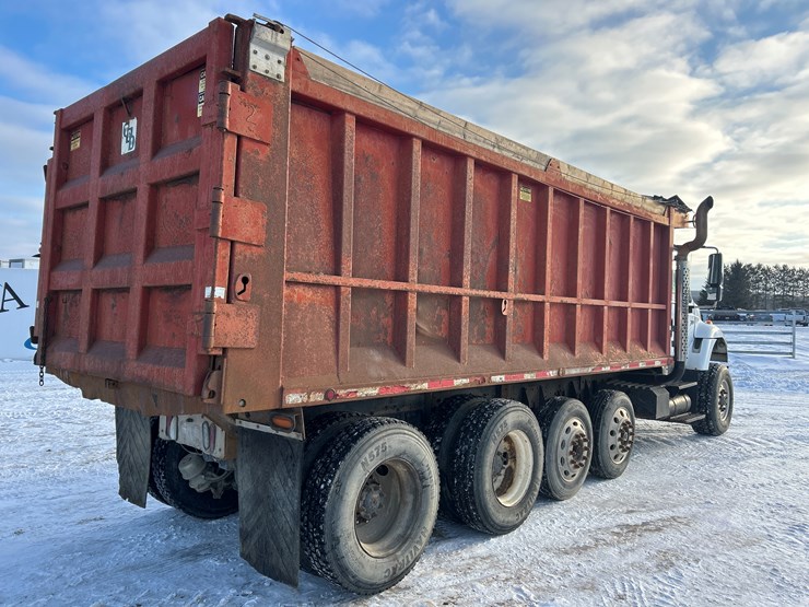 2004-international-7600-image-5