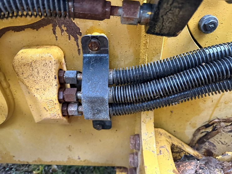 caterpillar-d1-image-23