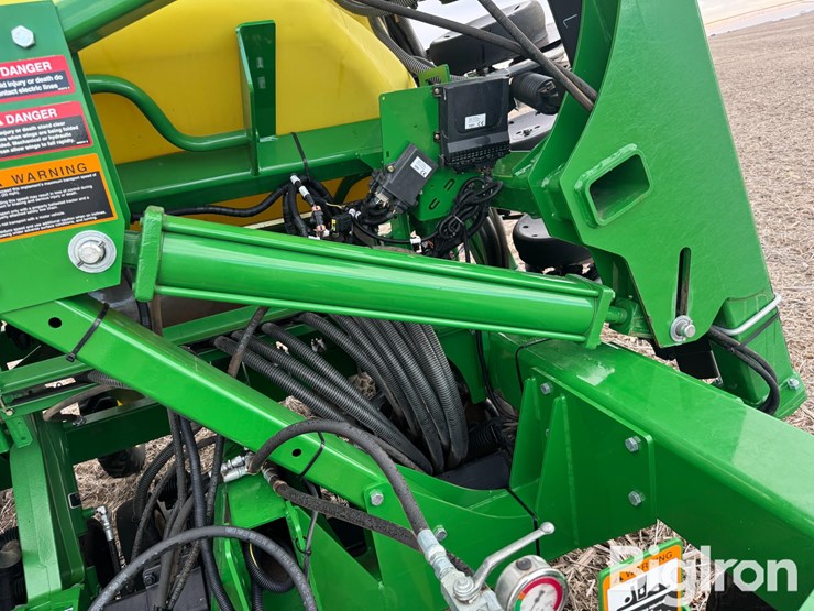 2013-john-deere-1990-image-20