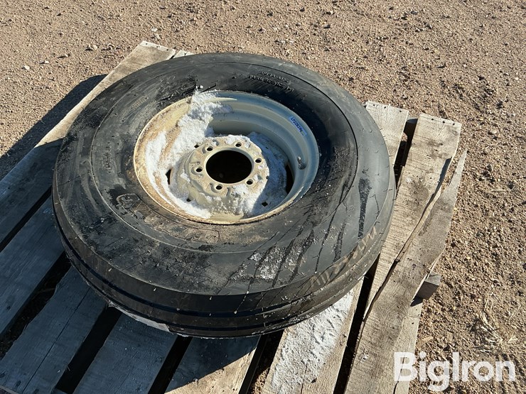 9.00-16-tire-&-rim-image-5