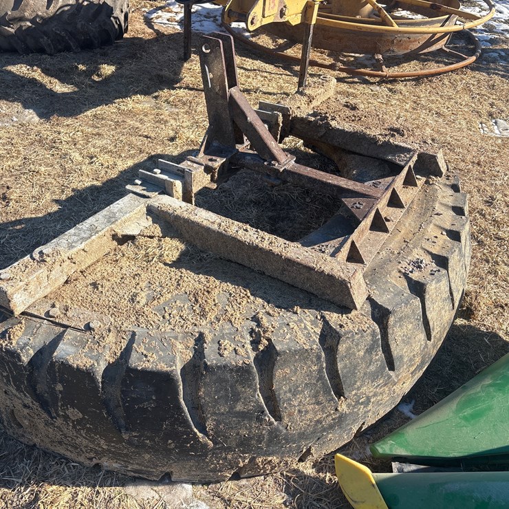 #4853 • Homemade 3pt Manure Scraper