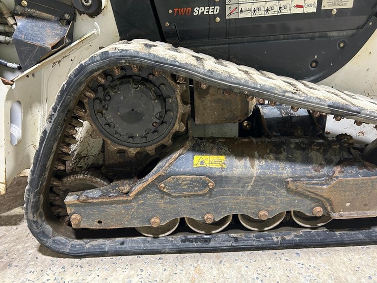 2021-bobcat-t64-image-13