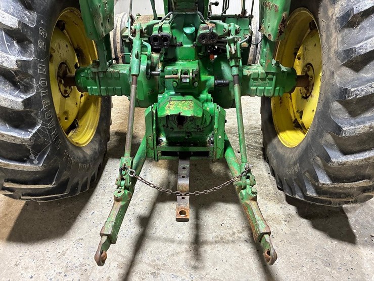 john-deere-2940-image-15