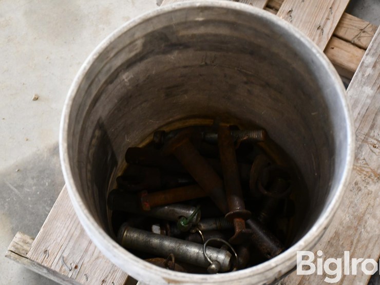 pallet-of-farm-support-image-9