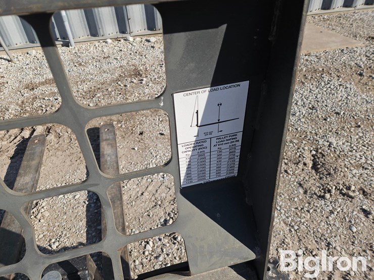 bobcat-pallet-fork-image-14