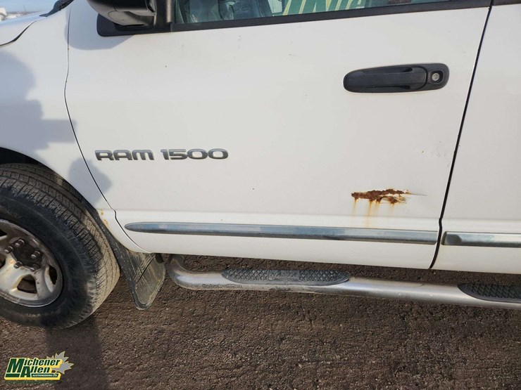 2004-dodge-ram-1500-image-38