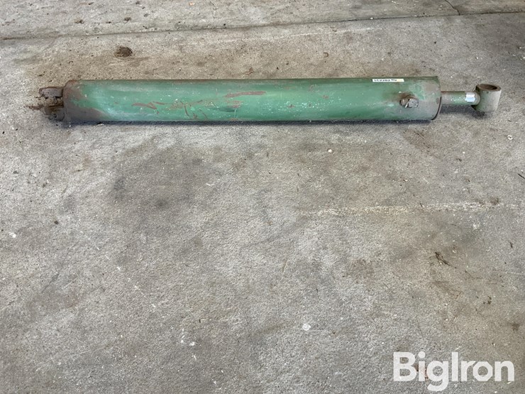 john-deere-cylinder-image-8