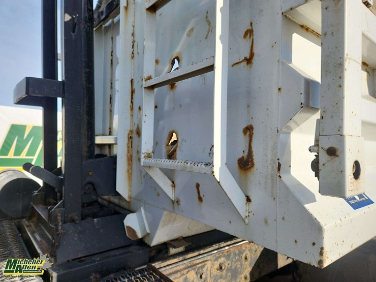 2012-international-workstar-7400-image-42