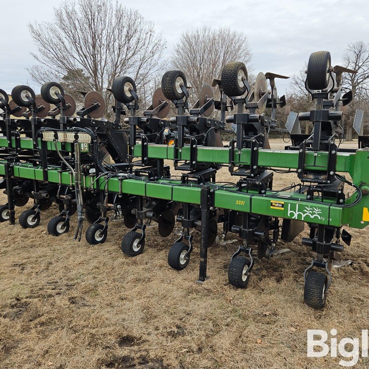 B&H 16R30 Cultivator