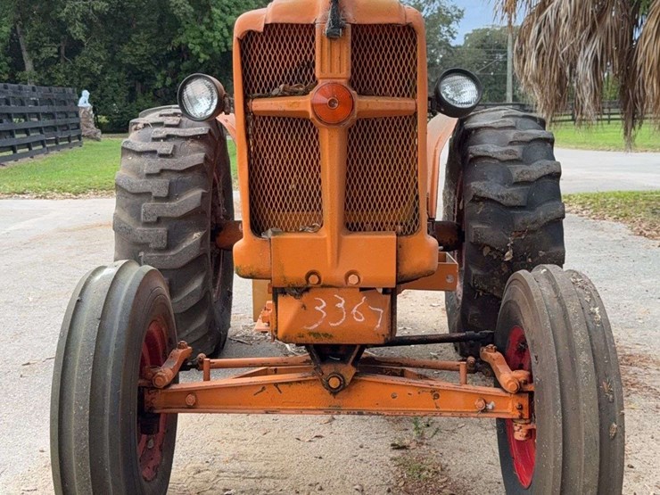 minneapolis-moline-335-image-3