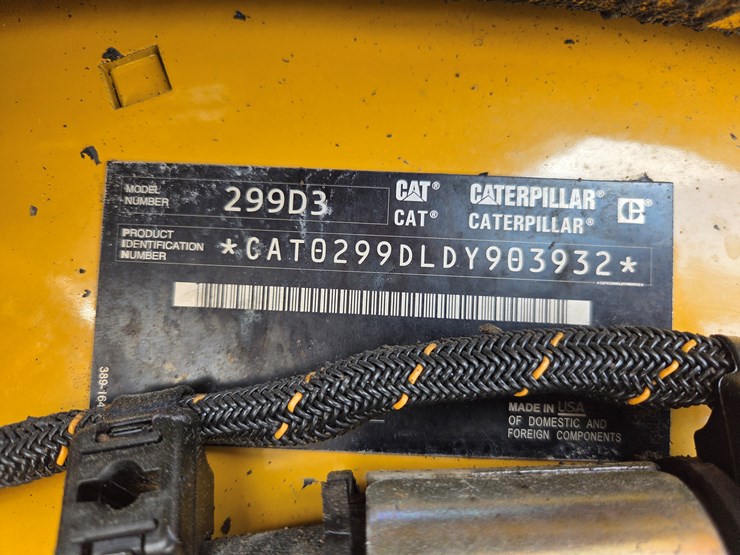 2021-caterpillar-299d3-image-62