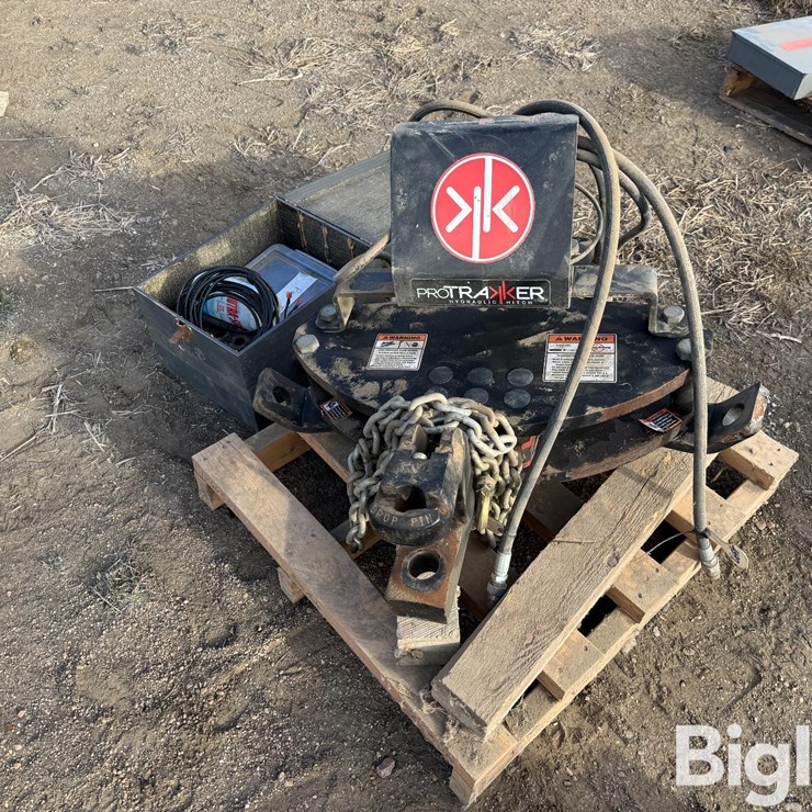 Pro Trakker Hydraulic Guidance Hitch