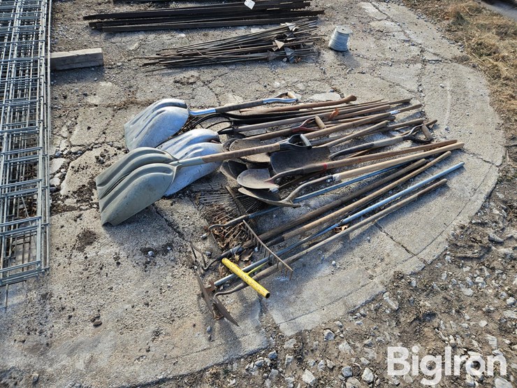 mesh-livestock-panels,-t-posts-&-fencing/livestock-items-image-14