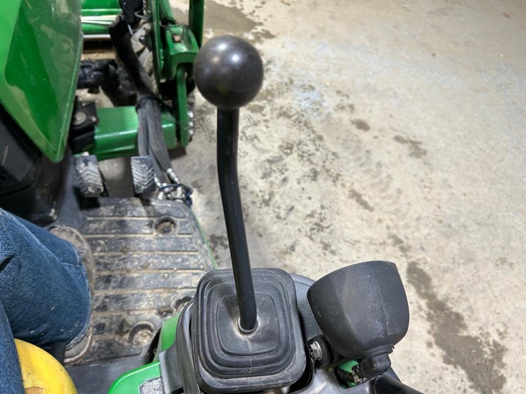 2025-deere-210le-image-26