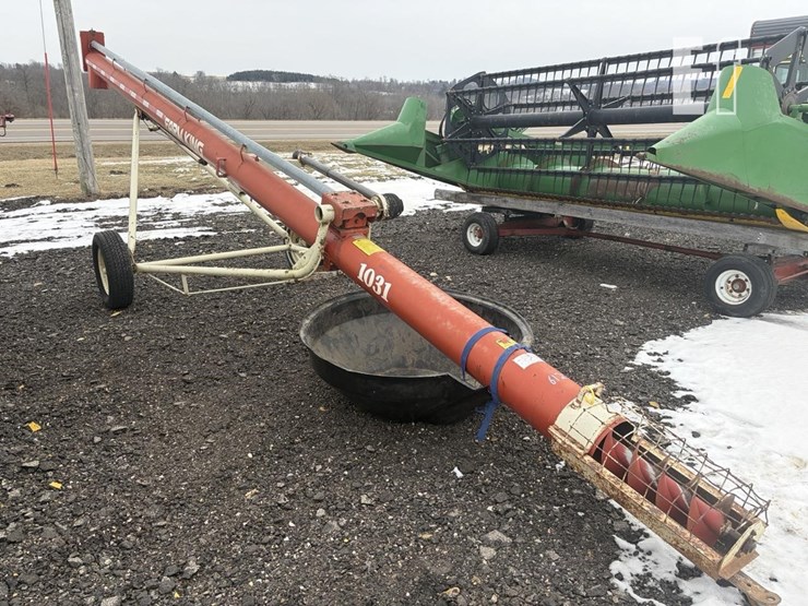 buhler-farm-king-1031-image-4