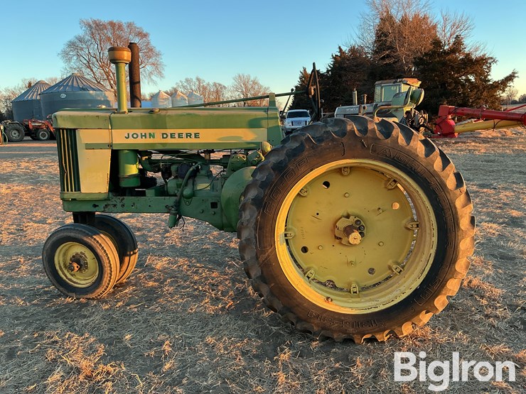 1958-john-deere-620-image-8