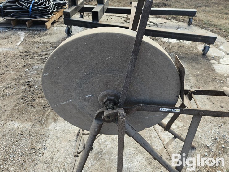 antique-grinding-stone-pedal-wheel-w/seat-image-9