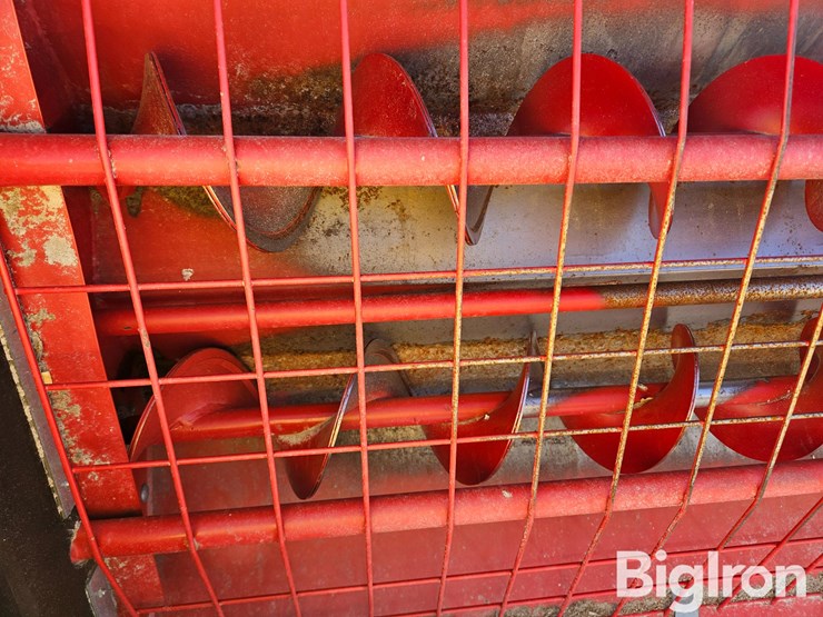 westfield-mkx-13-94-13"x94'-hopper-auger-image-13