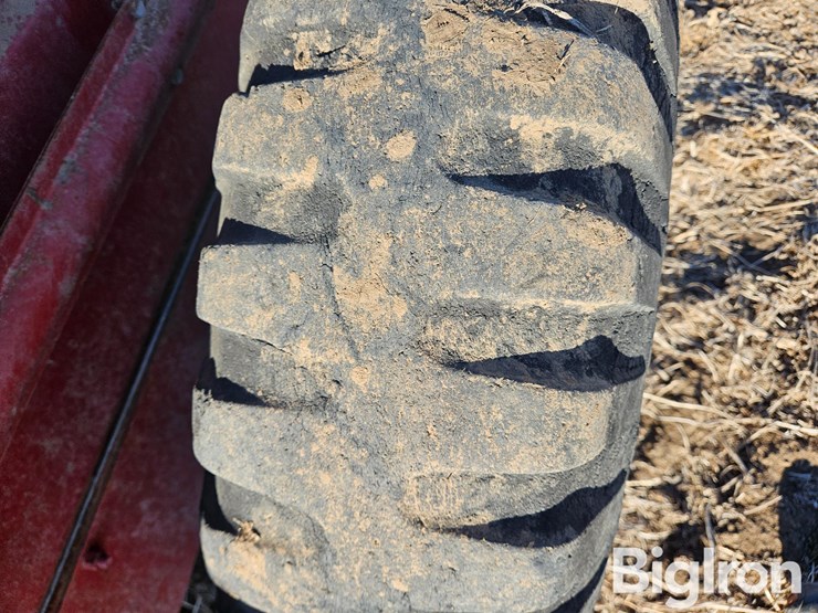 new-holland-519-image-13