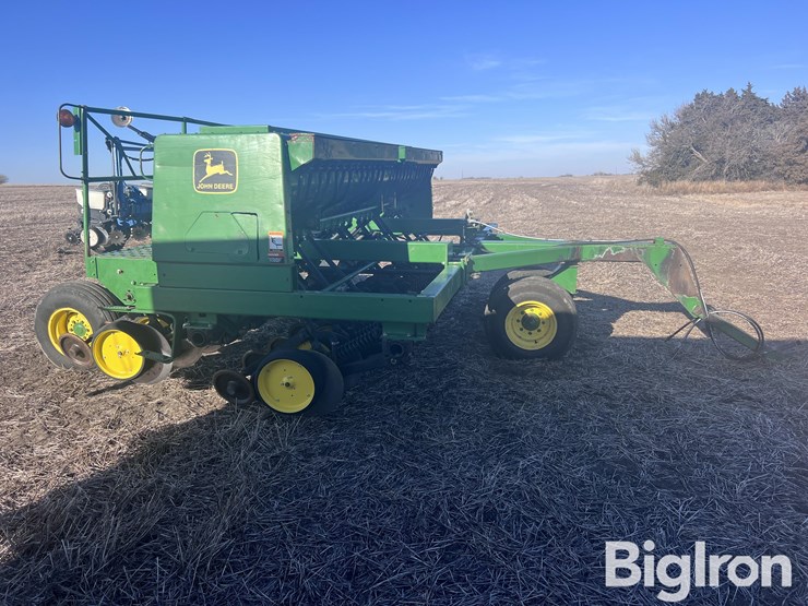 john-deere-750-image-4