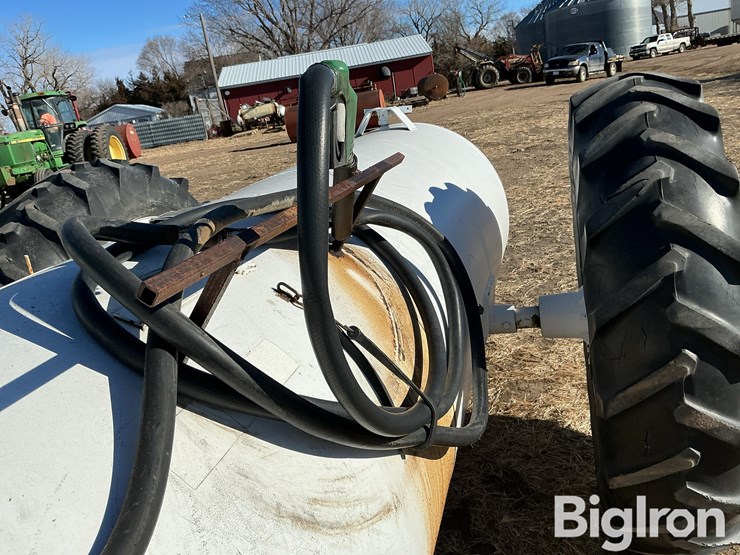 s/a-1,000-gallon-fuel-trailer-image-18
