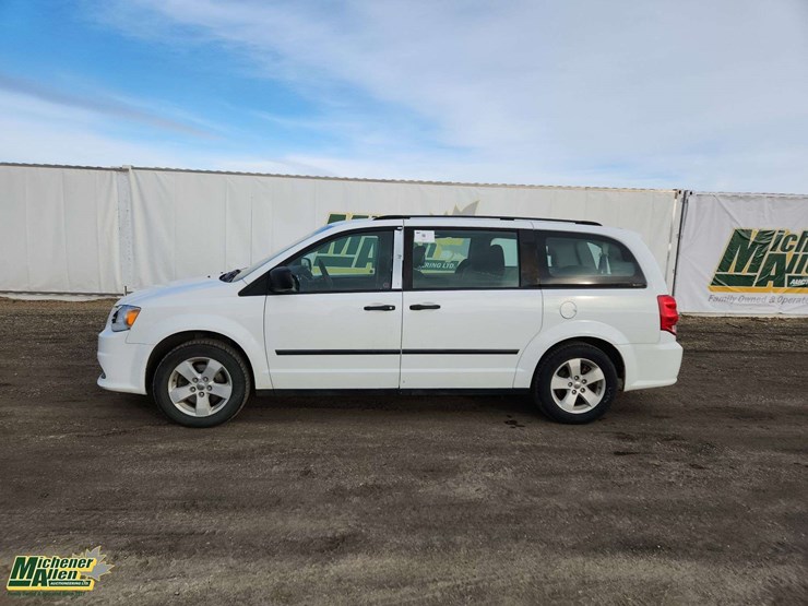 2015-dodge-grand-caravan-image-21