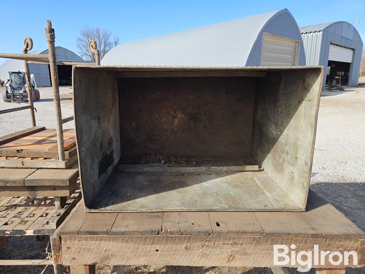 work-bench/rolling-carts-image-10