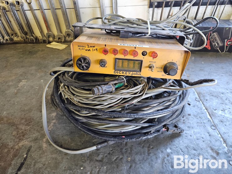 dickey-john-dj63-planter-monitor-image-1