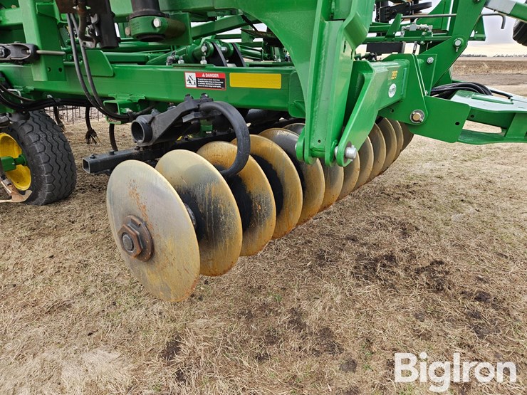 2015-john-deere-2310-image-14