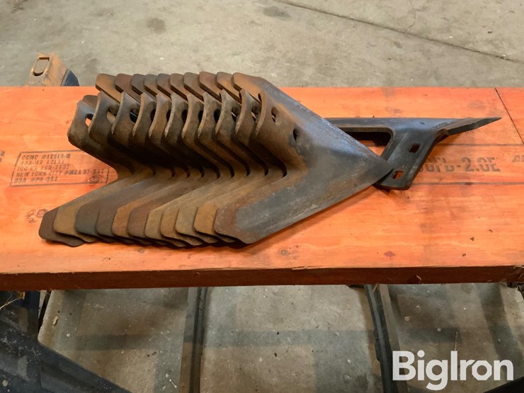 john-deere-cultivator-sweeps-image-4