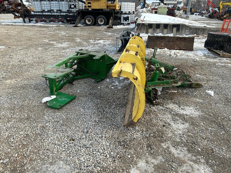 132”-snow-plow-image-2