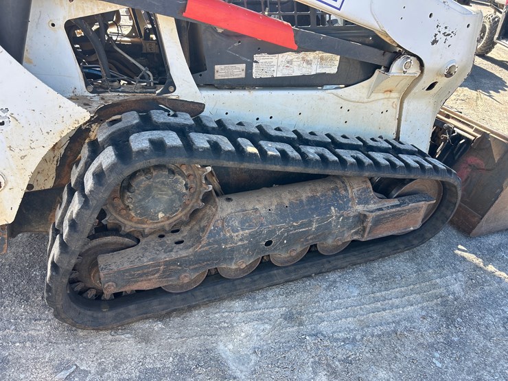 2017-bobcat-t595-image-7